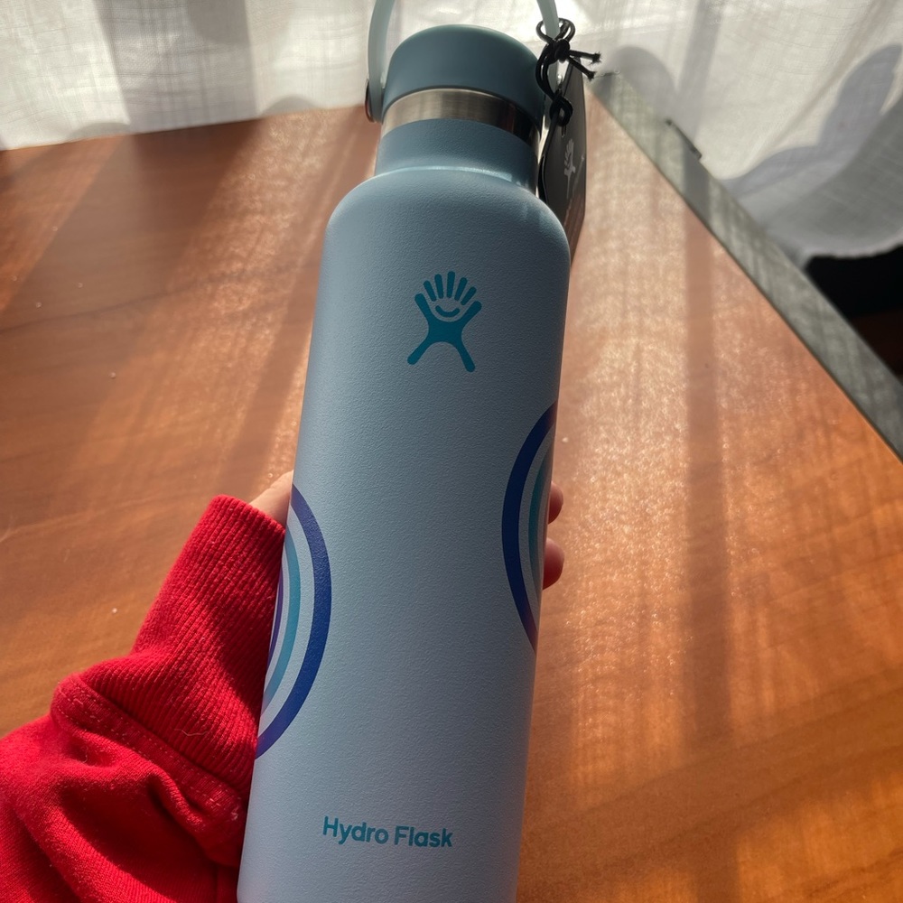 NWT hydro flask